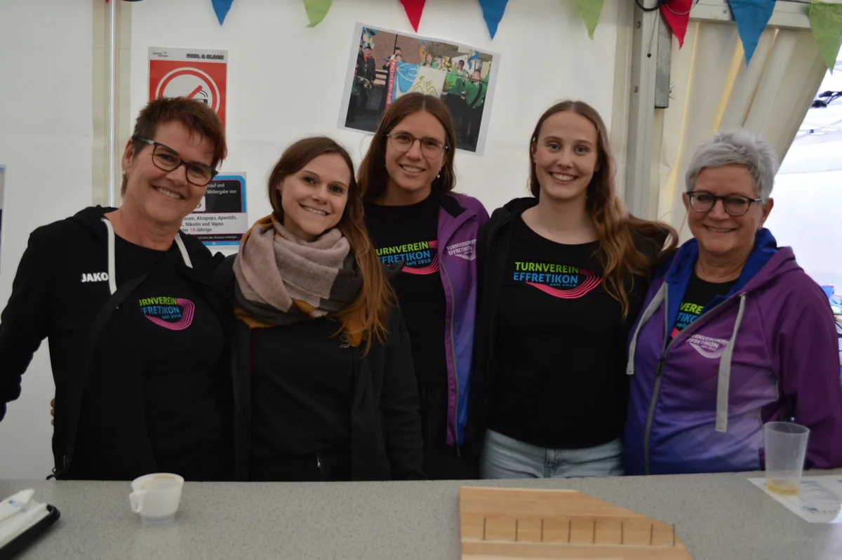 Die Frauen des Turnvereins.